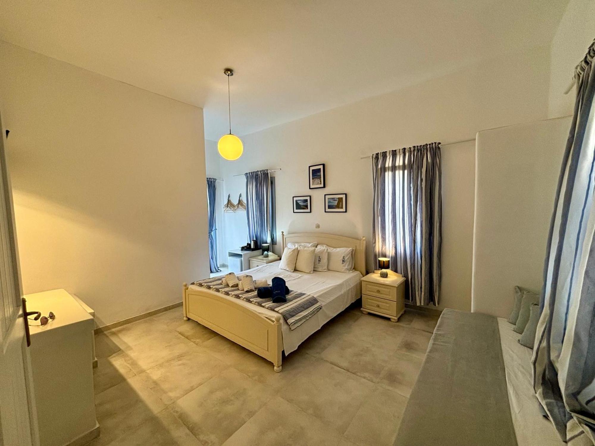 Thomas Apartments Katapola - Chora Exterior foto